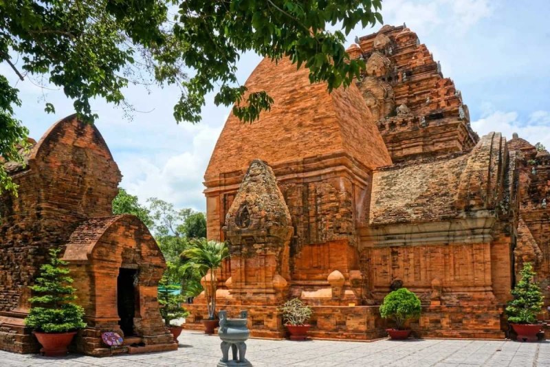 Cham Po Nagar Towers Ancient Pillars and Courtyard Ancient brick pillars and courtyard area of Cham Po Nagar Towers in Nha Trang, Vietnam