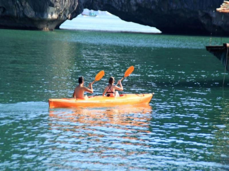 Tung Sau Kayaking Experience Kayaking experience in Tung Sau area