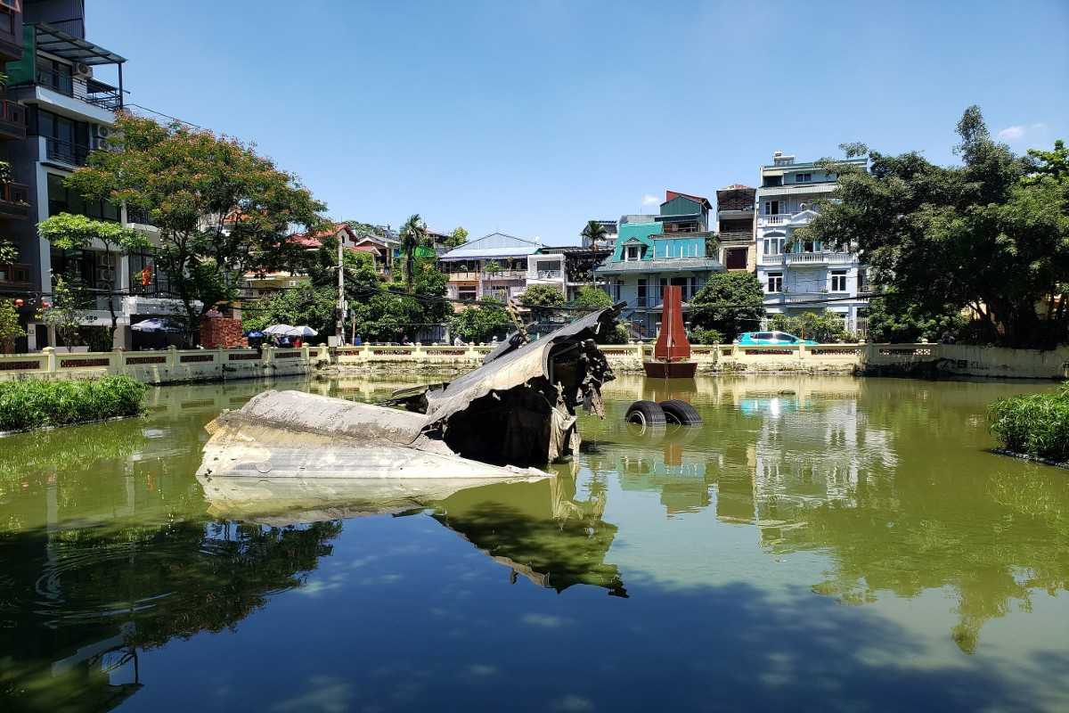 B-52 Wreckage at Huu Tiep Lake Hanoi B-52 wreckage displayed in Huu Tiep Lake, Hanoi, Vietnam