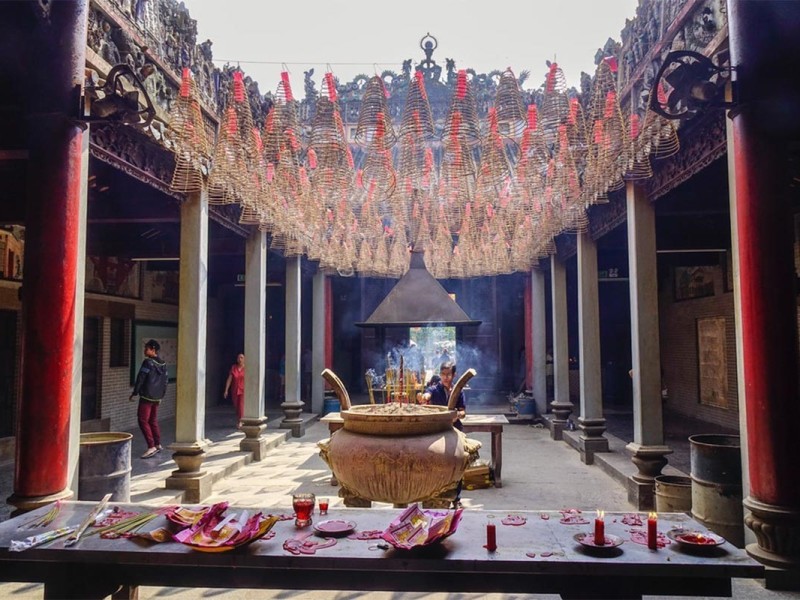 Courtyard of Jade Emperor Pagoda with Incense Coils Courtyard of Jade Emperor Pagoda with hanging incense coils