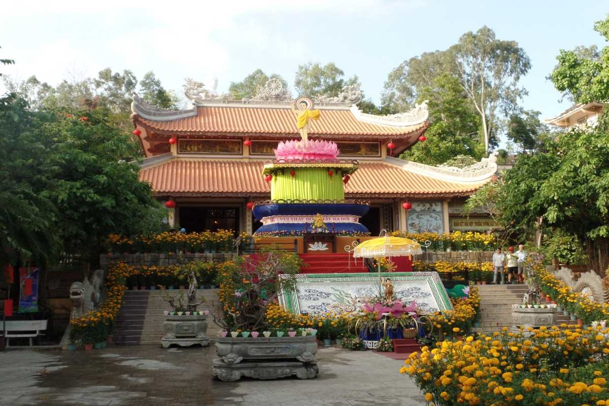 Colorful traditional lanterns hanging in the courtyard of Tong Lam Lo Son Pagoda