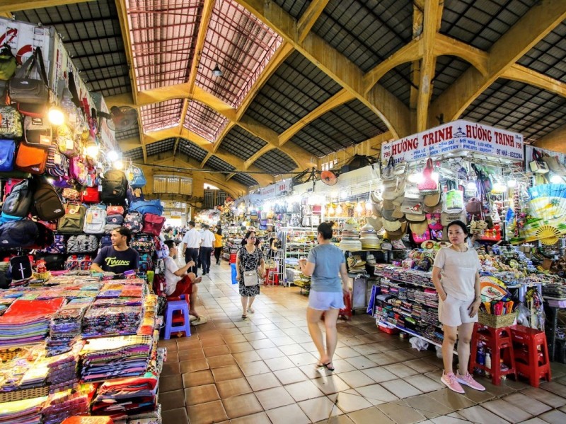 Unique Handcrafted Accessories at Ben Thanh Market Handcrafted accessories and souvenirs available at Ben Thanh Market.