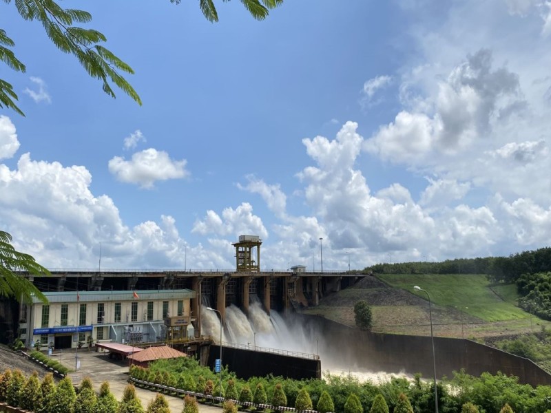 Can Don Hydropower Lake in Binh Phuoc Can Don Hydropower Lake in Binh Phuoc with a scenic view of the dam and surrounding nature.