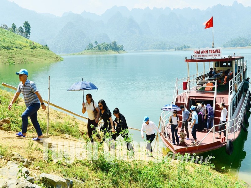 Exploring Bac Kan by Boat Group exploring Bac Kan by boat, scenic views of the lake