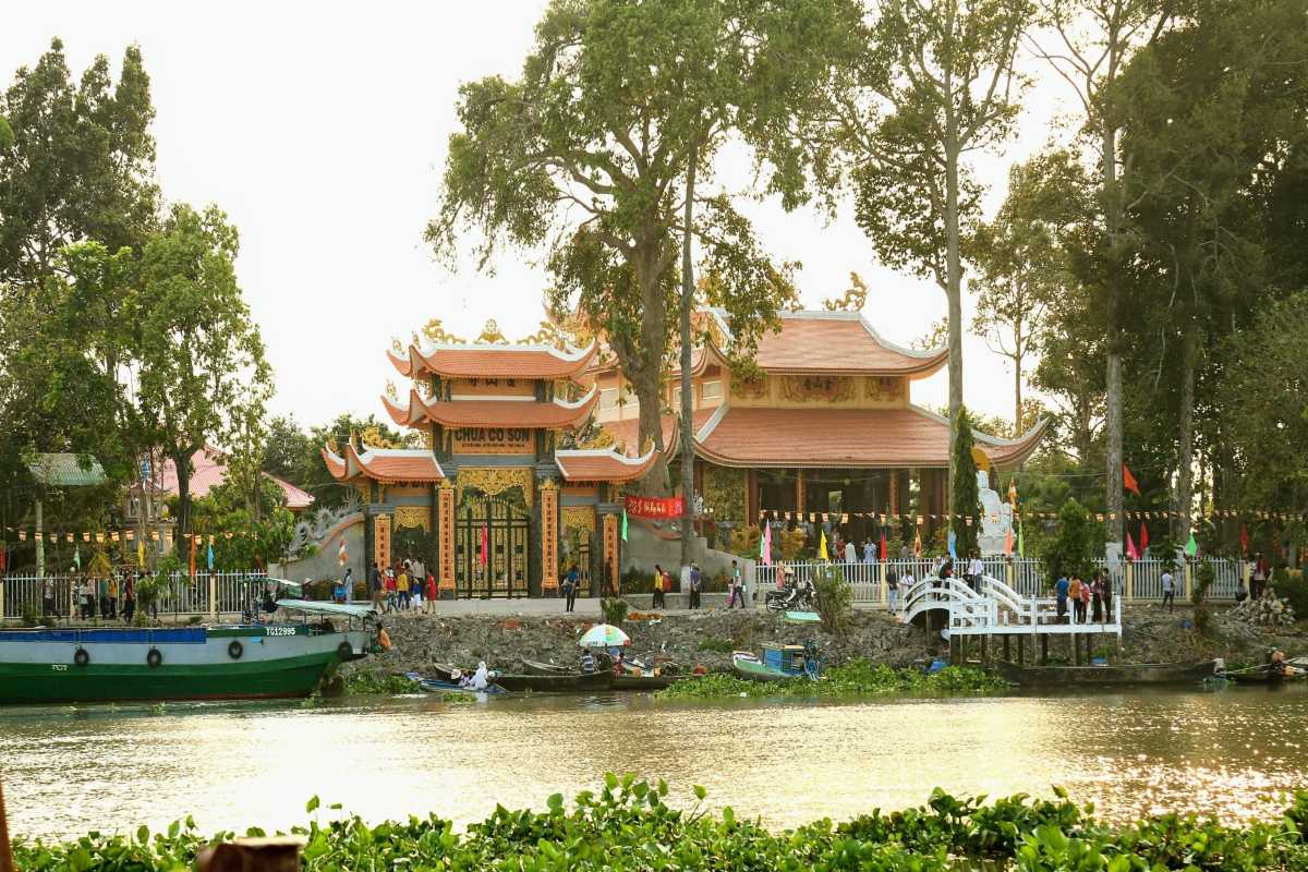 Long An Travel Guide Co Son Pagoda entrance view Main entrance and gate of Co Son Pagoda on a riverbank featured in the Long An Travel Guide