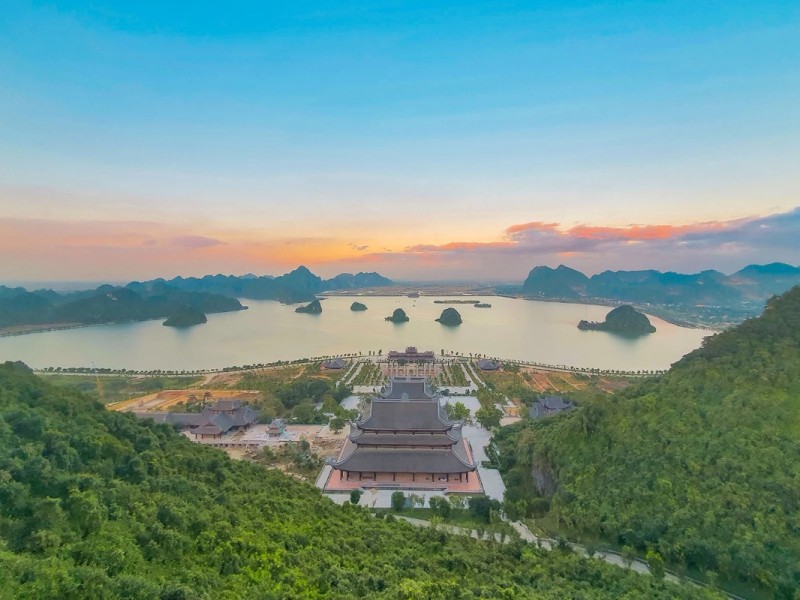 Tam Chuc Pagoda - An Icon of Ha Nam's Spiritual Landscape Tam Chuc Pagoda in Ha Nam, a grand spiritual landmark with scenic surroundings