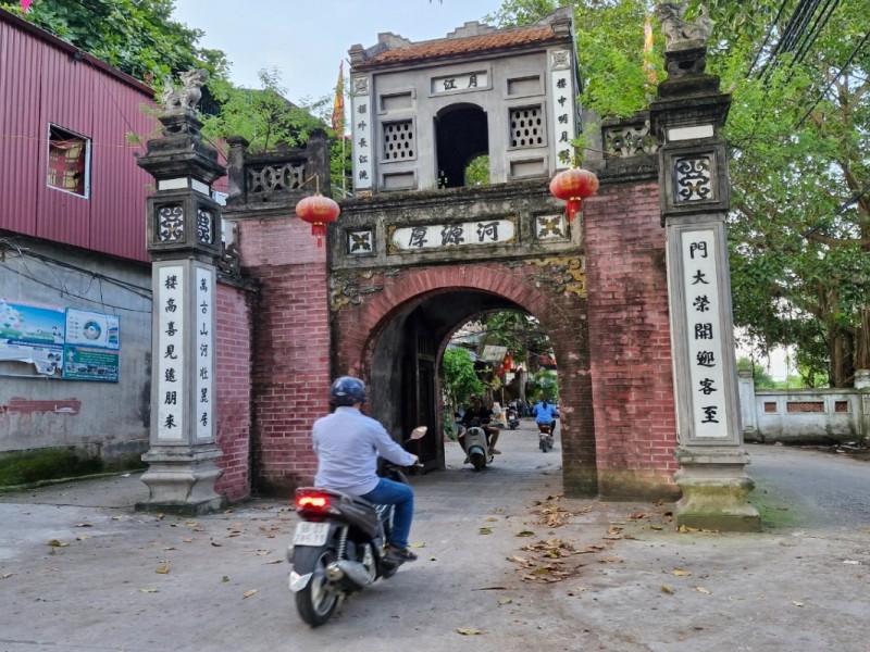Tho Ha Village Entrance Gate The historic entrance gate to Tho Ha Village in Bac Giang, Vietnam